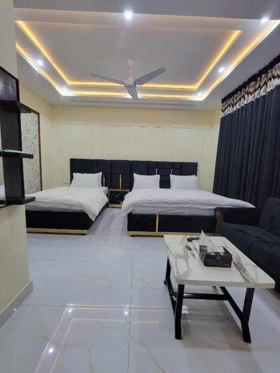 Standard Triple Room room - Image 2