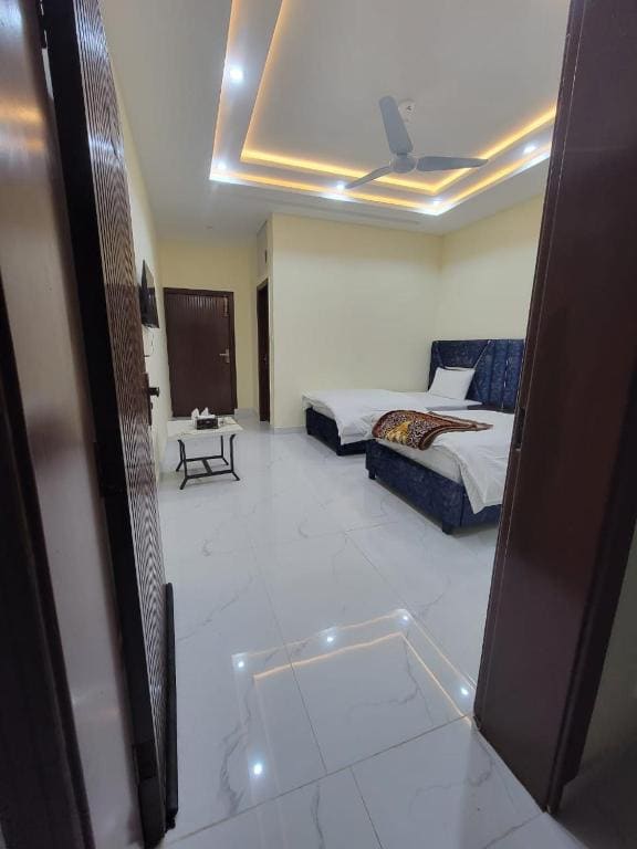 Standard Twin Room room - Image 1