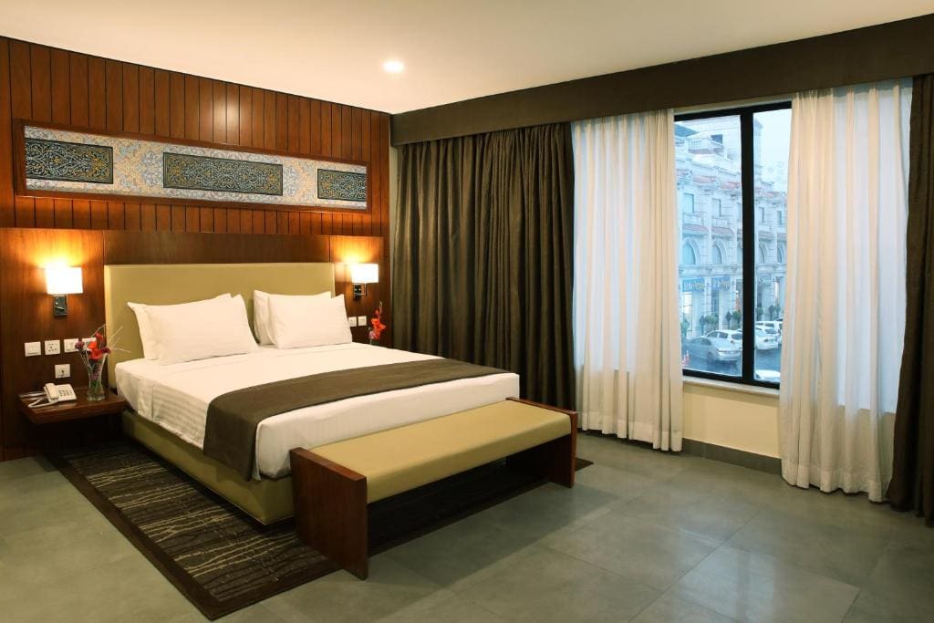 Executive Triple Room room - Image 1
