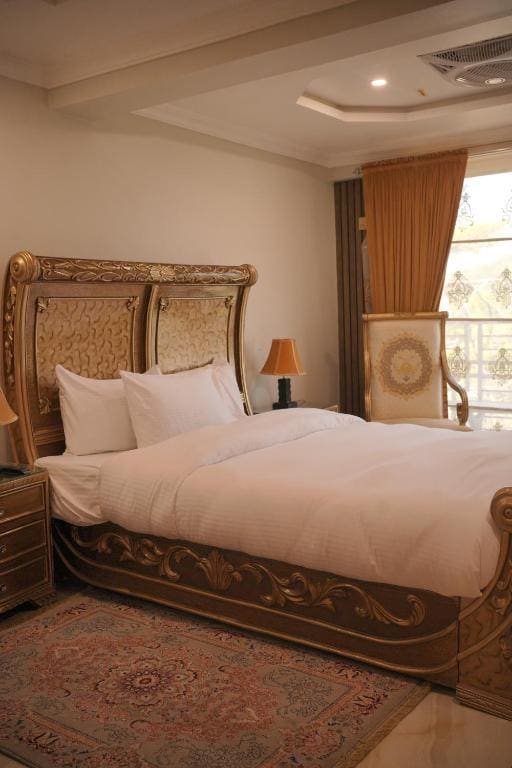 Deluxe Double Room room - Image 2