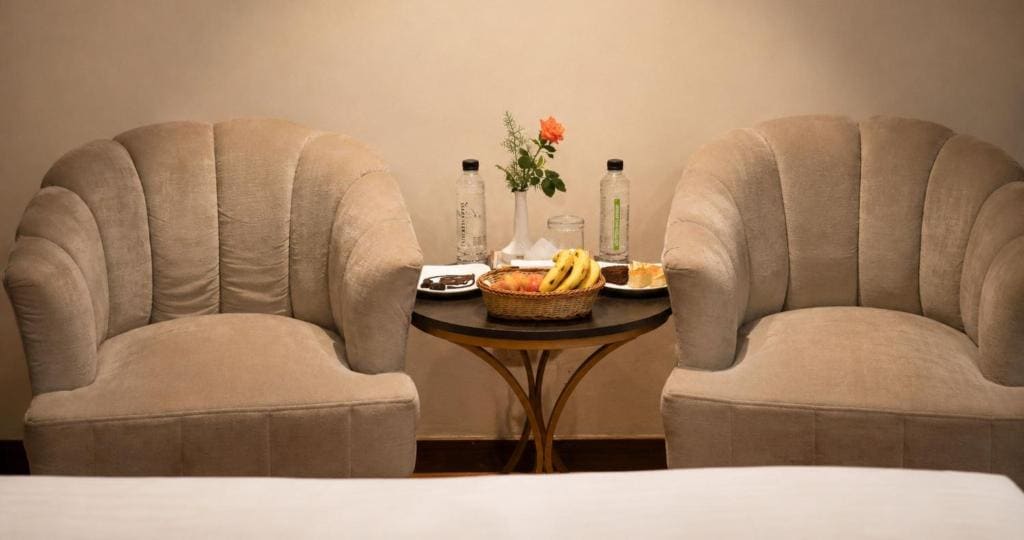 Deluxe Family Room room - Image 3