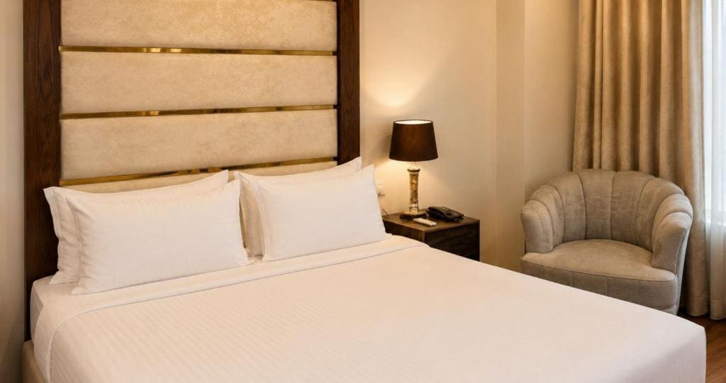 Deluxe Double Room room - Image 1