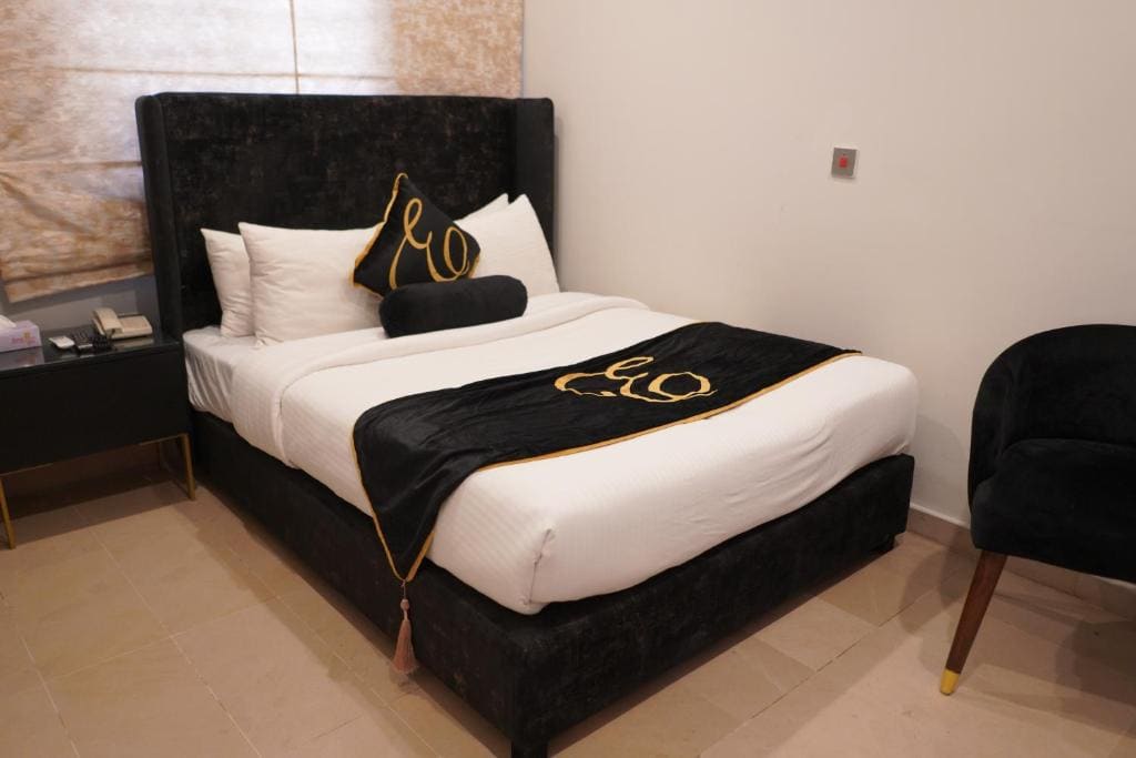 Deluxe Room room - Image 3