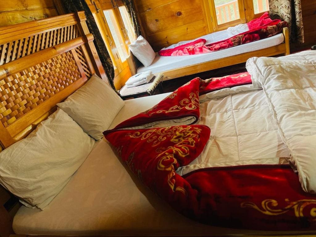 Twin Room with Mountain View room - Image 2