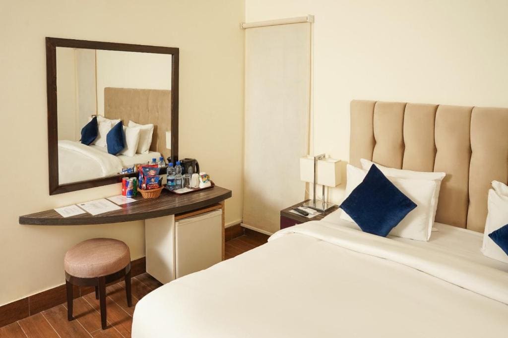 Deluxe Twin Room room - Image 1