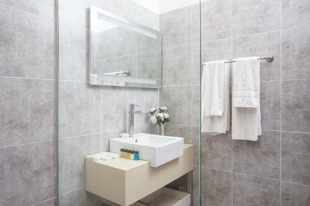 Deluxe Suite room - Image 2