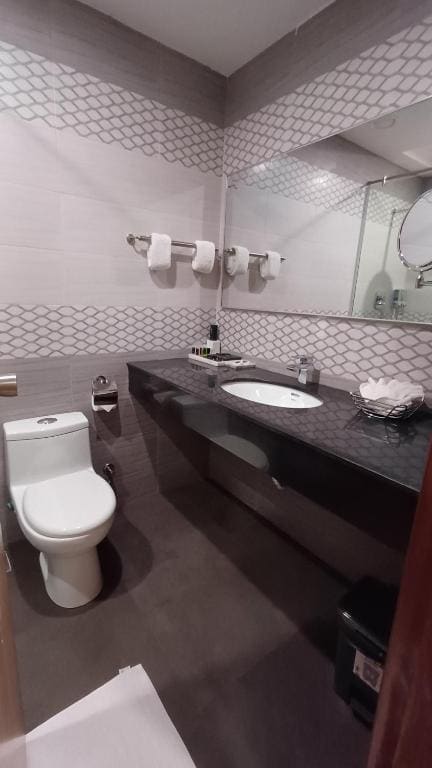 Superior King Room room - Image 3
