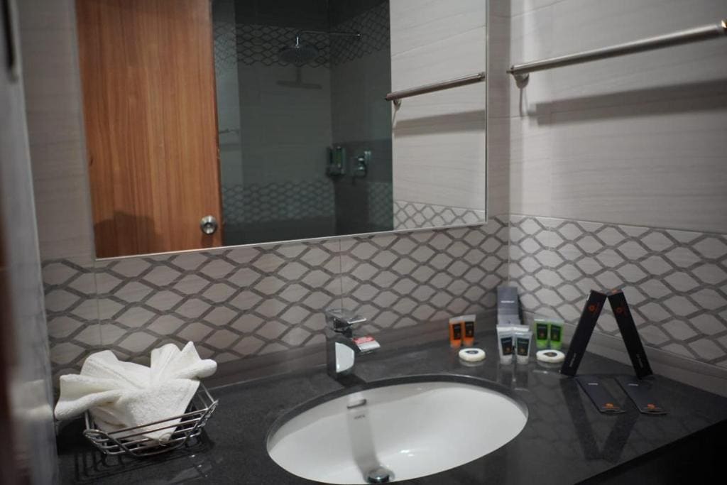 Deluxe Twin Room room - Image 3