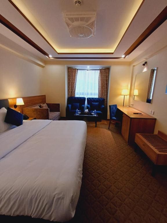 Deluxe Double Room room - Image 3
