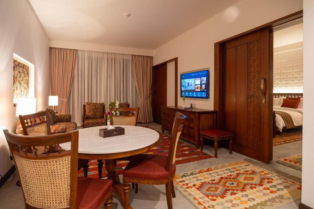 Executive Suite room - Image 2