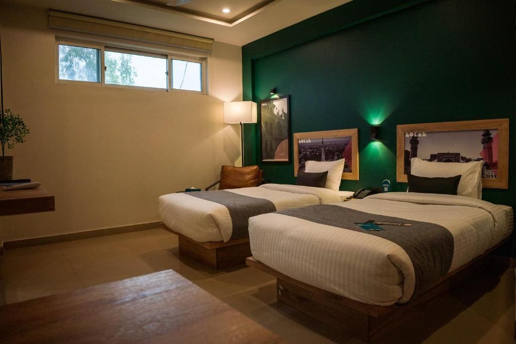 Standard Twin Room room - Image 2