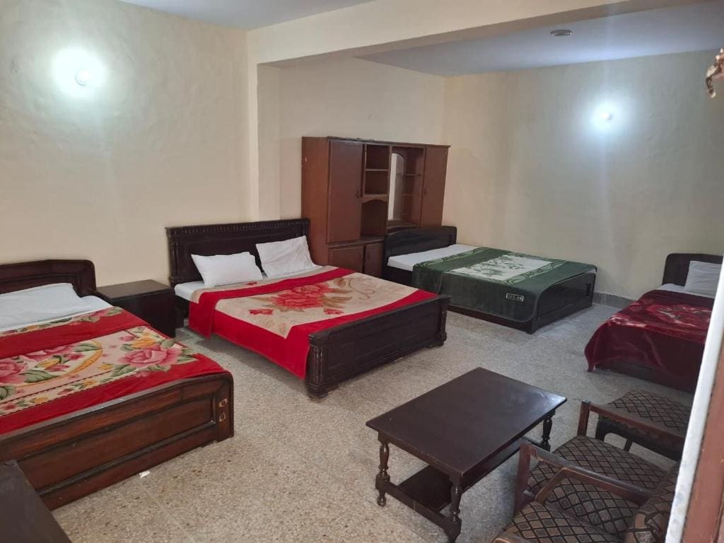 Suite room - Image 1