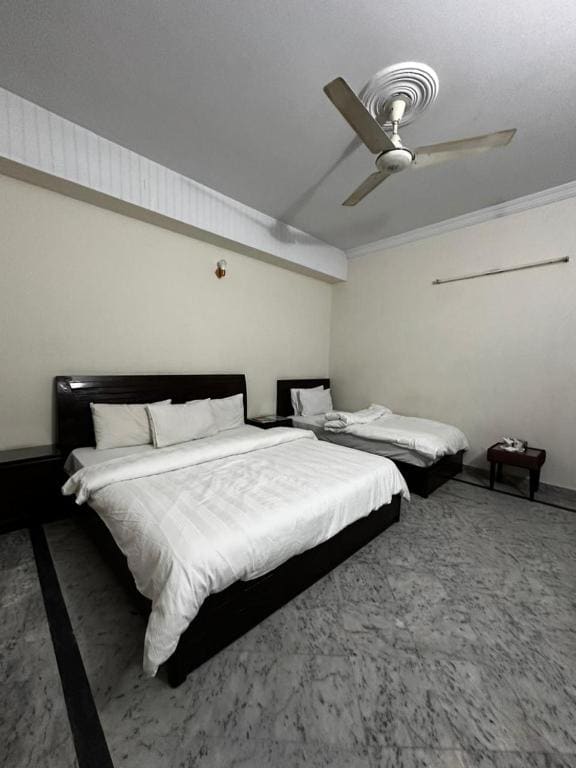 Economy Twin Room room - Image 1