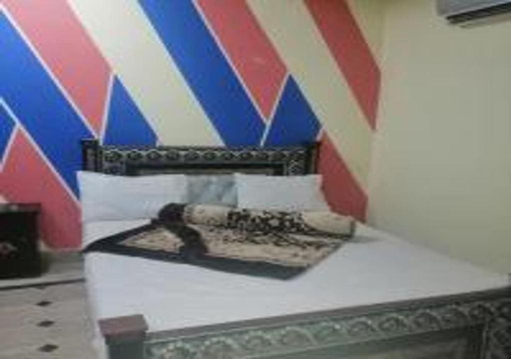 Budget Single Room room - Image 3