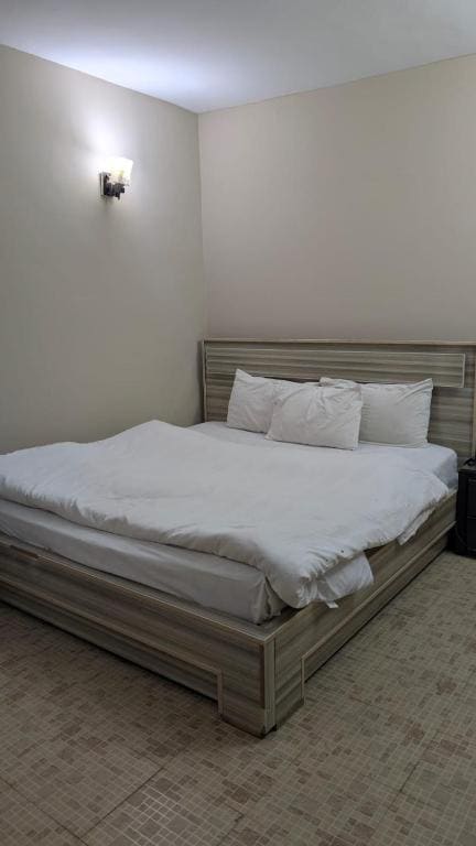 Budget Double Room room - Image 2