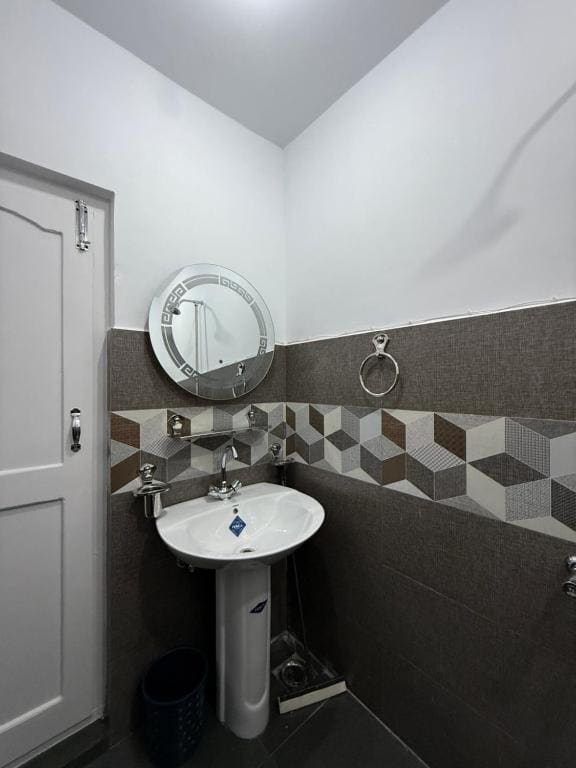 Double Room with Mountain View room - Image 3