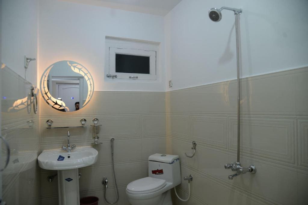 Double Room with Mountain View room - Image 1