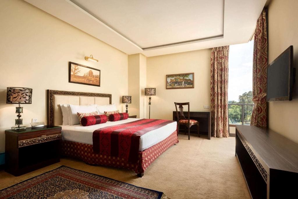 King Room - Non-Smoking room - Image 3