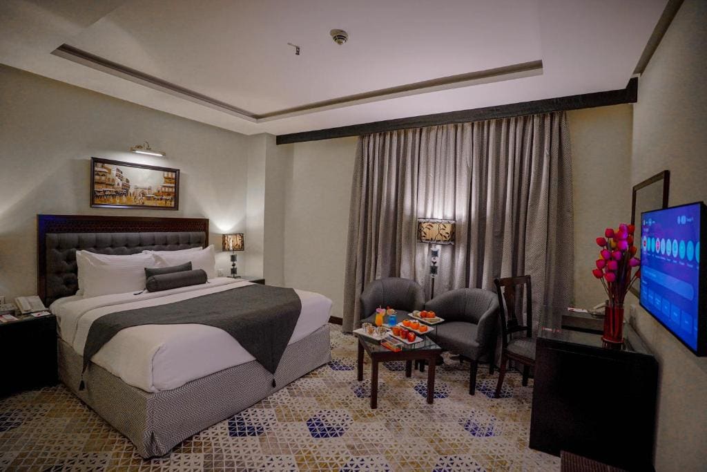 King Room - Non-Smoking room - Image 1