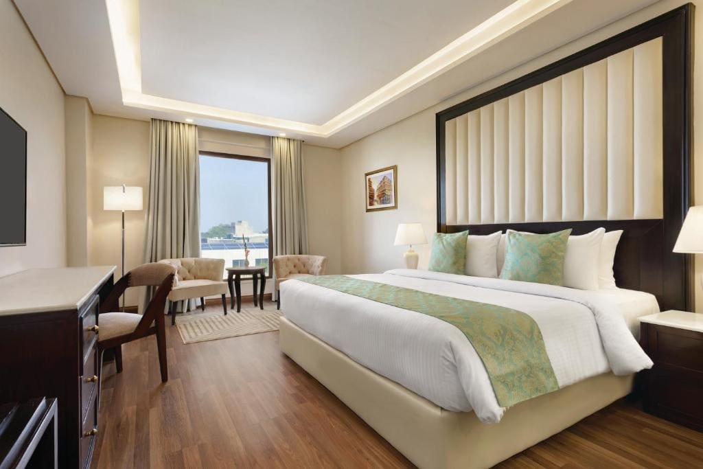 Deluxe King Room - Smoking room - Image 1