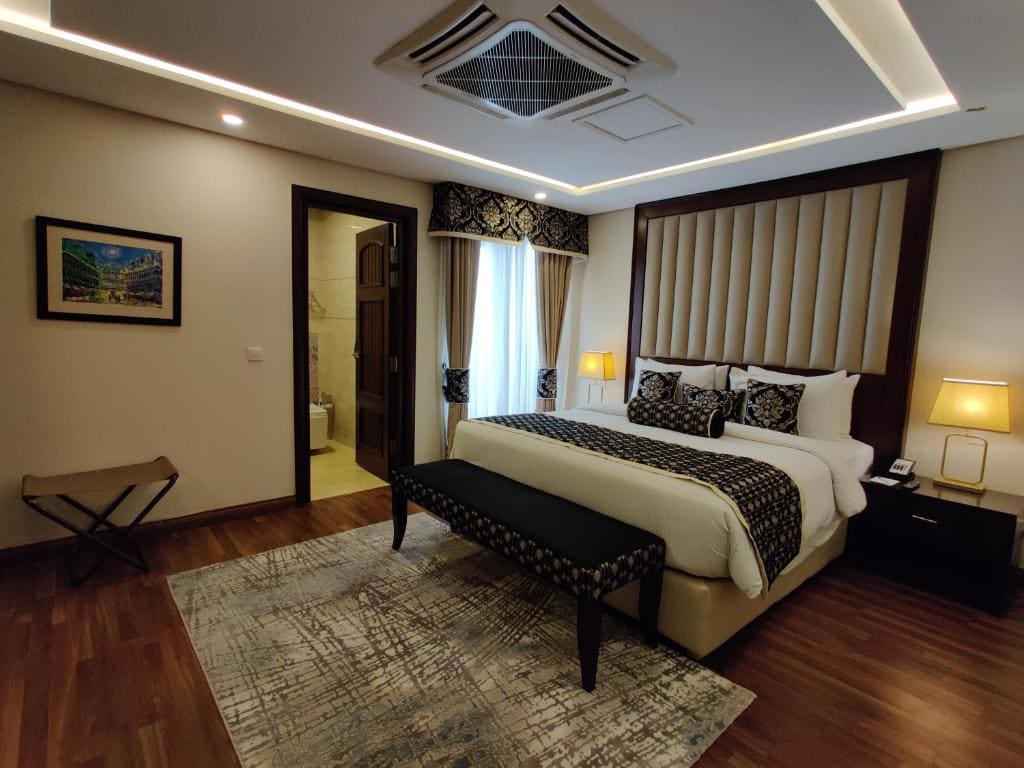 Royal Suite - Non-Smoking room - Image 2
