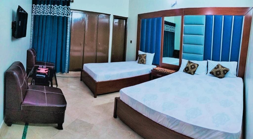 Deluxe Double or Twin Room room - Image 3