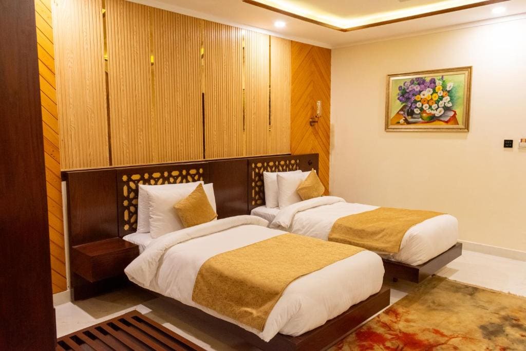 Deluxe King Room room - Image 1