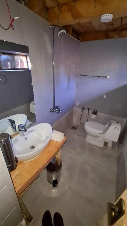 Double Room with Extra Bed room - Image 3
