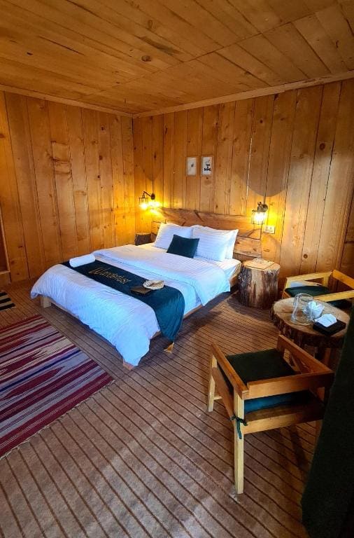 Deluxe Room room - Image 2
