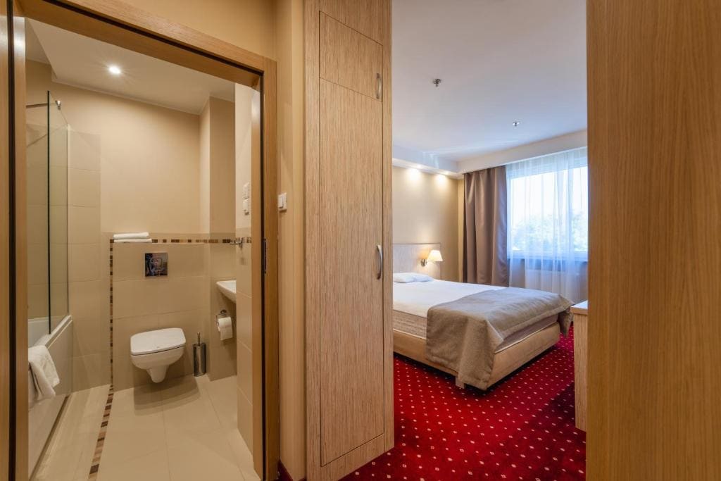 One-Bedroom Suite room - Image 1