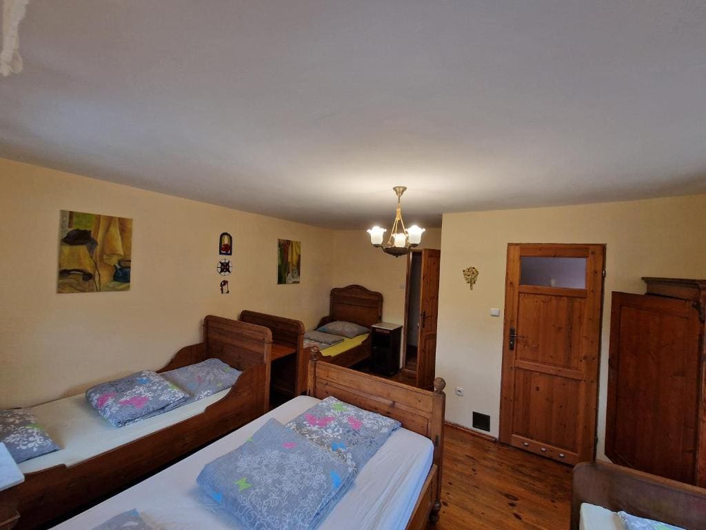 Quadruple Room with Bathroom room - Image 3