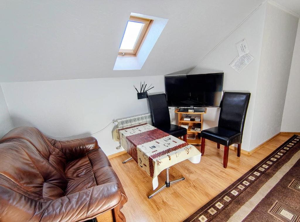 Double Room with Mountain View room - Image 3