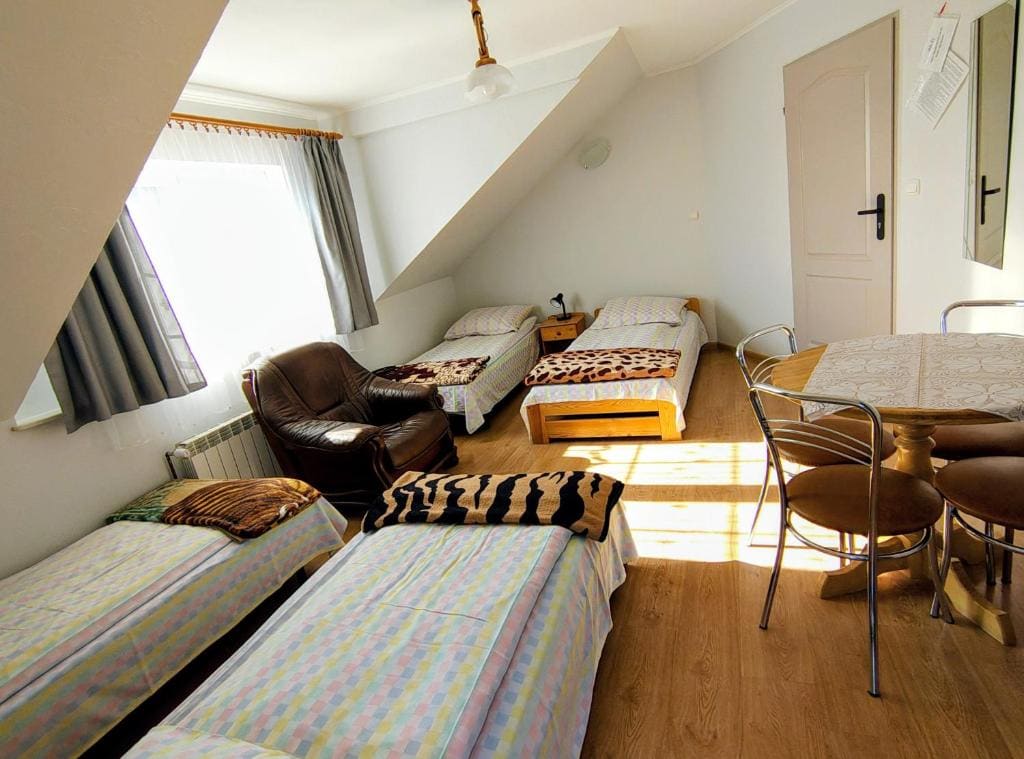 Quadruple Room room - Image 3