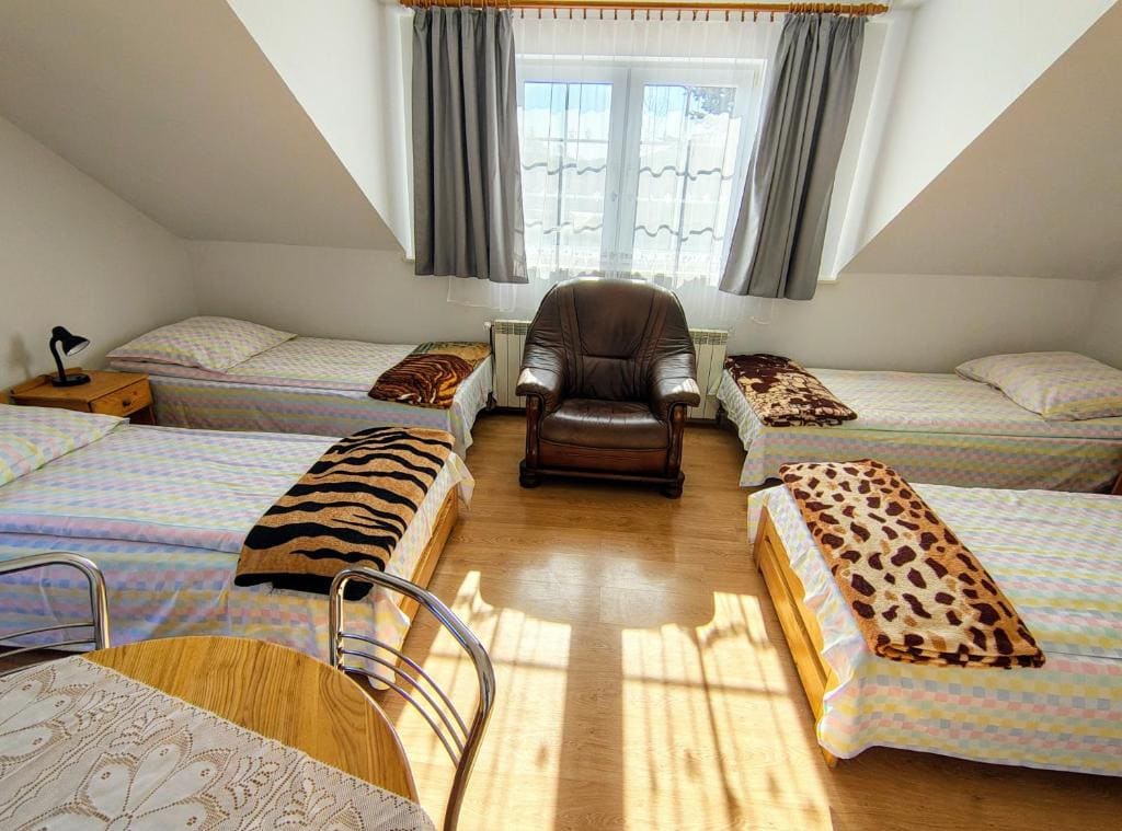 Quadruple Room room - Image 2