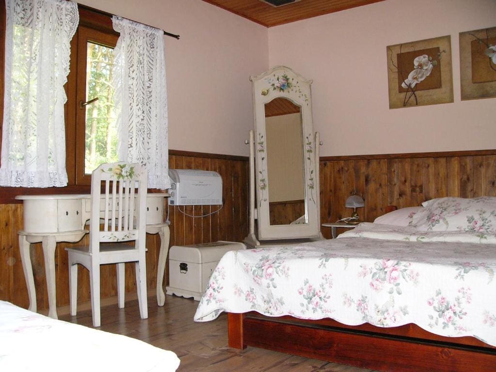 Two-Bedroom Chalet room - Image 3
