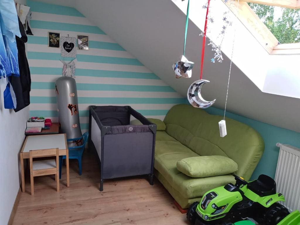 Apartment room - Image 2