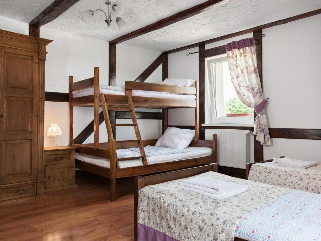 Family Room room - Image 2
