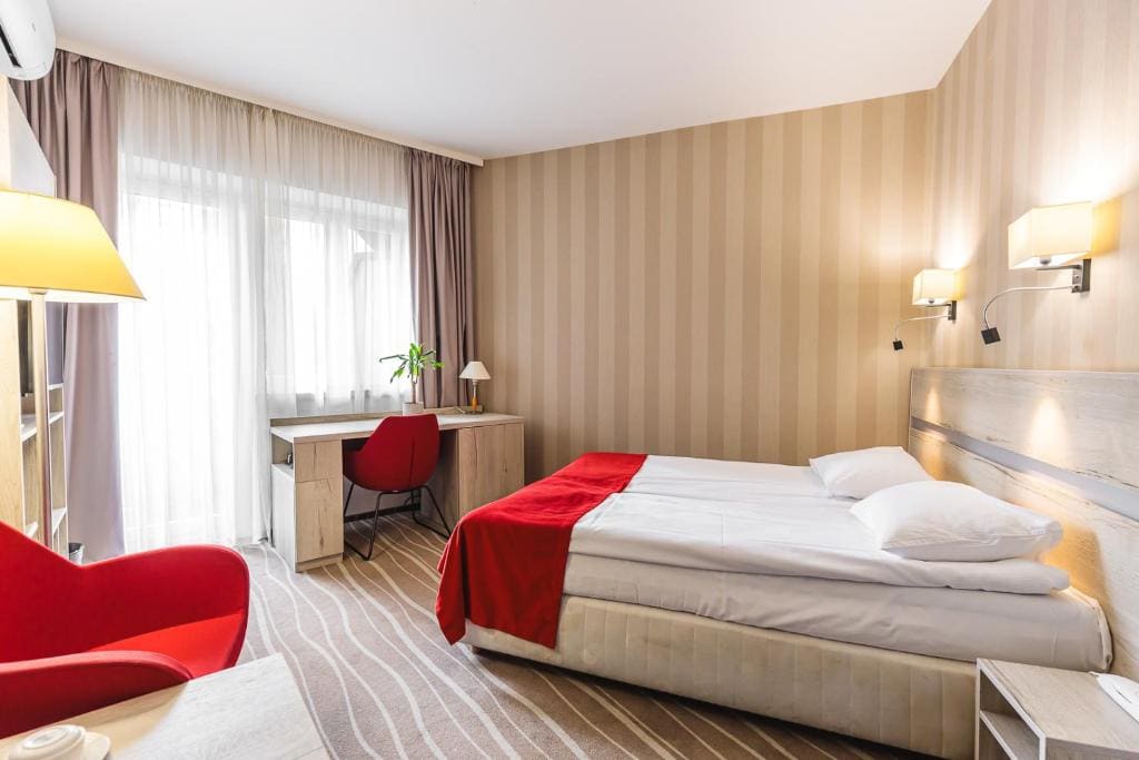 Standard Triple Room room - Image 1