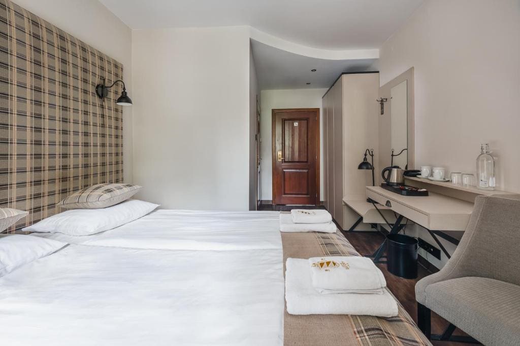 Standard Double Room room - Image 3