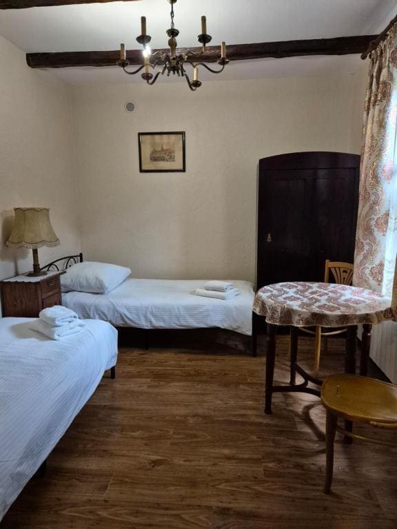 Large Double Room room - Image 2