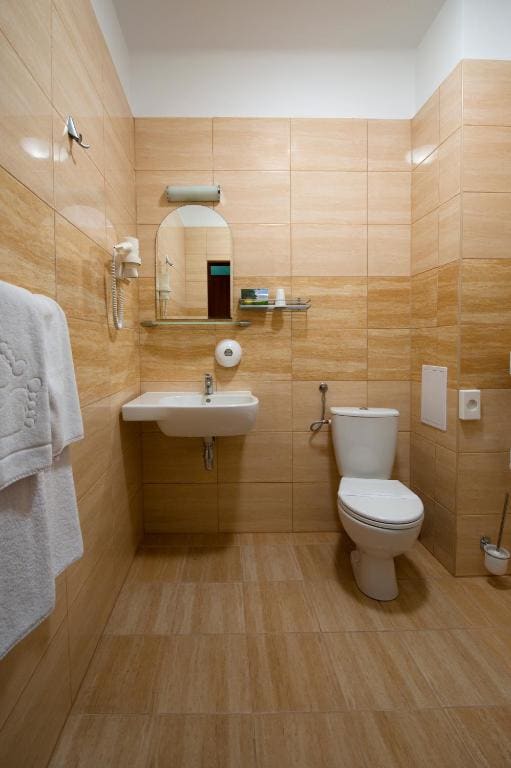Double or Twin Room room - Image 3