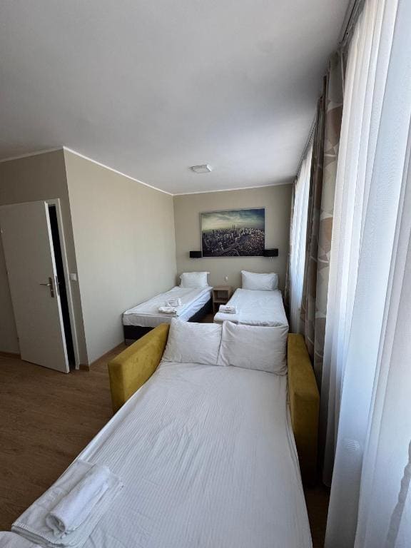 Twin Room room - Image 1