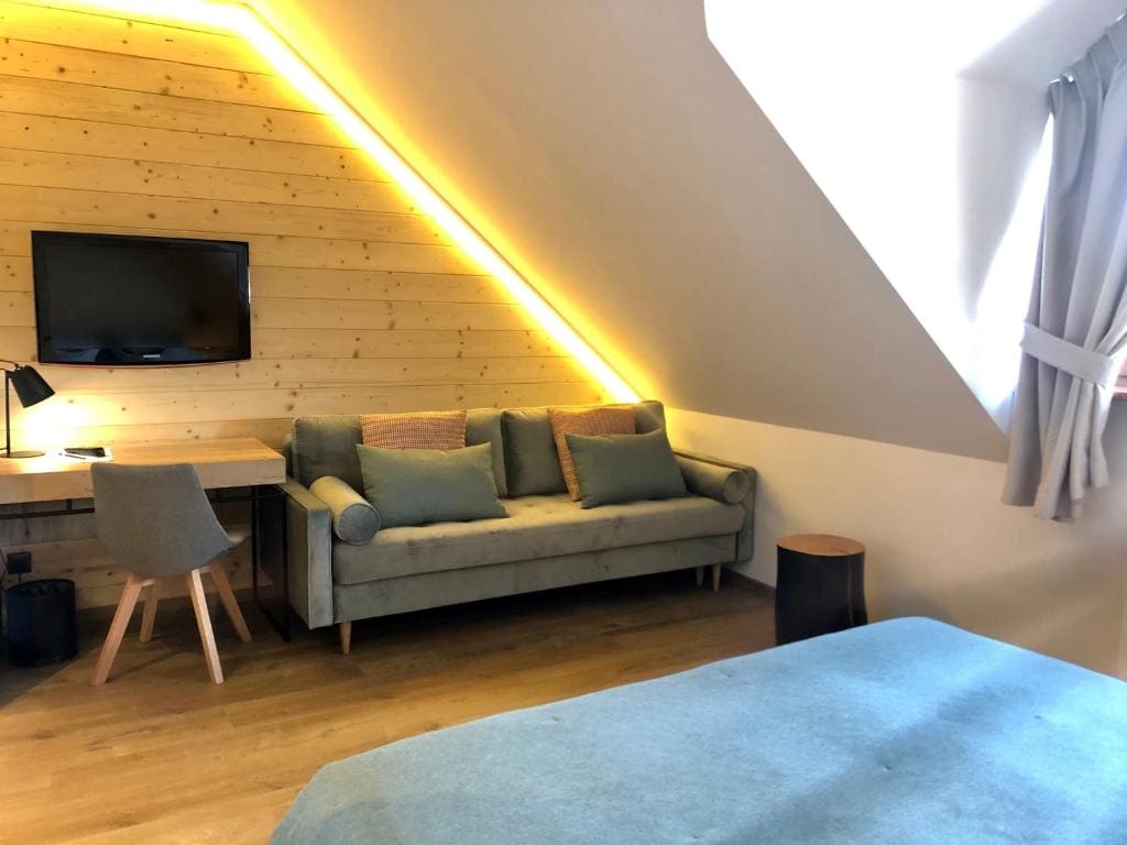 Apartment room - Image 1