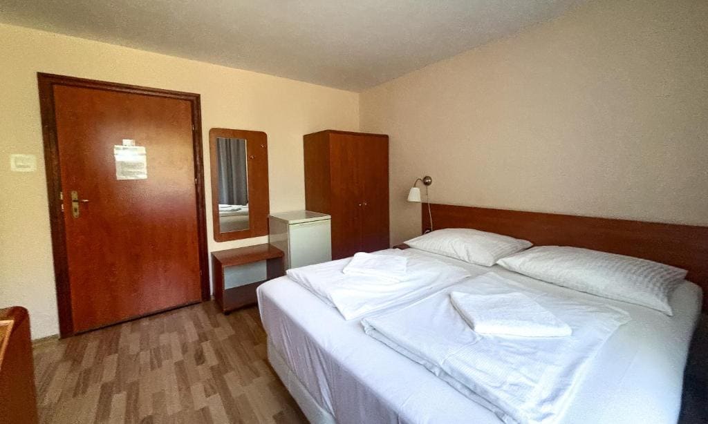 Double Room room - Image 2