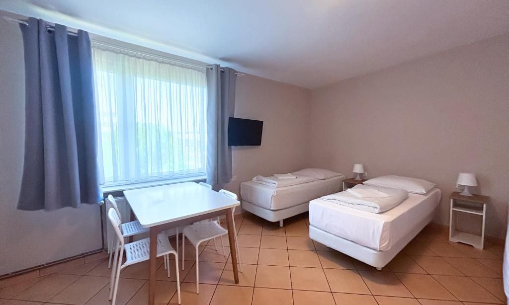 Quadruple Room with Shared Bathroom room - Image 1
