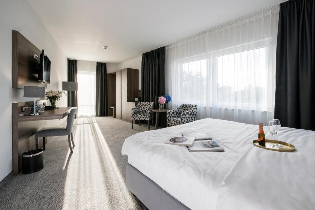 Superior Double Room room - Image 2