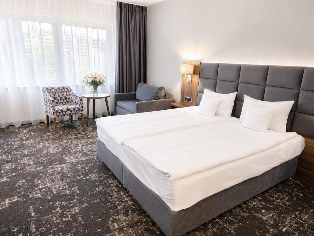 Premium Double Room room - Image 3