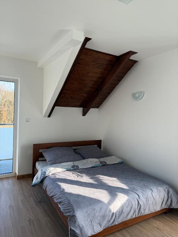 Double Room with Lake View room - Image 1