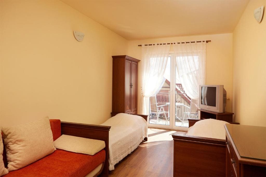 Quadruple Room with Balcony room - Image 3