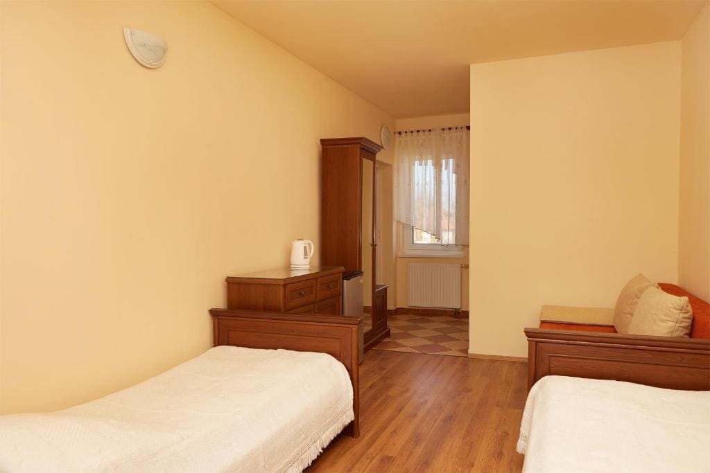 Quadruple Room with Balcony room - Image 2